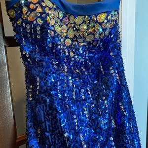 Size 12 prom dress. Worn once.